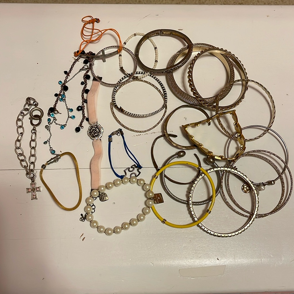 25+ Assorted Bracelets